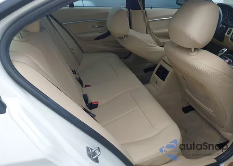 2016 BMW 328I z USA, uszkodzony, nr VIN WBA8E9C54GK645861